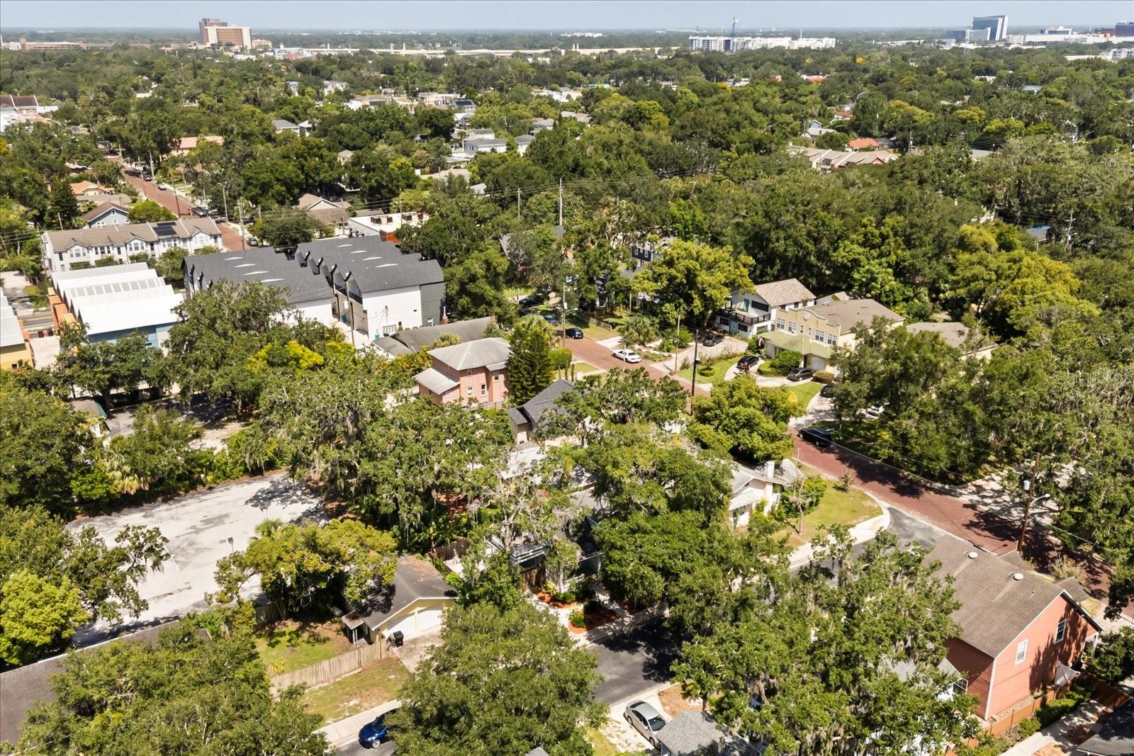 Image 36 of 44 For 748 Altaloma Avenue