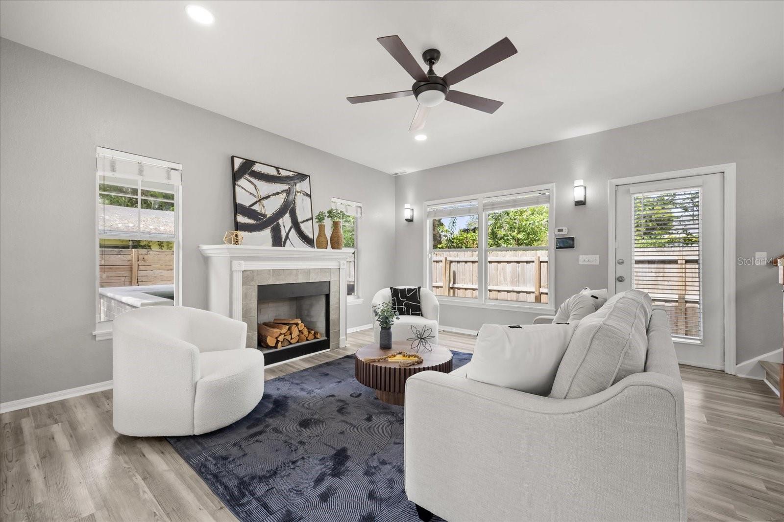 Image 7 of 44 For 748 Altaloma Avenue