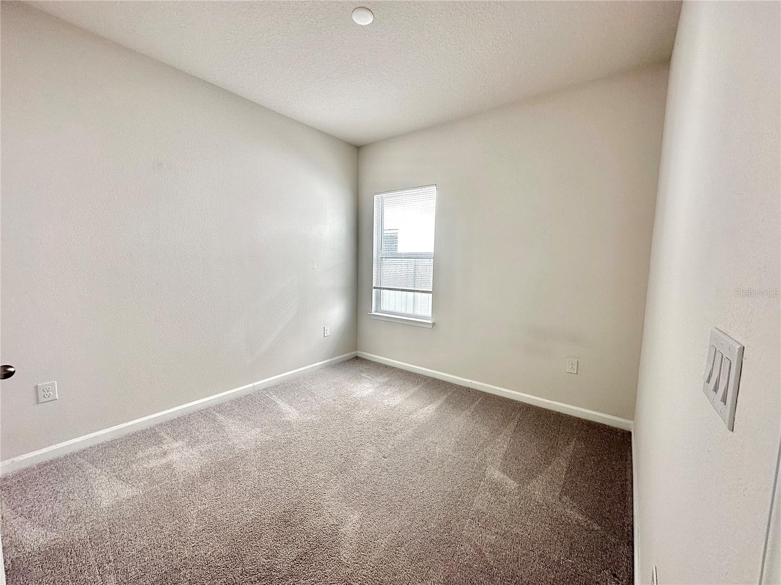 Image 16 of 21 For 5587 Toulouse Lane