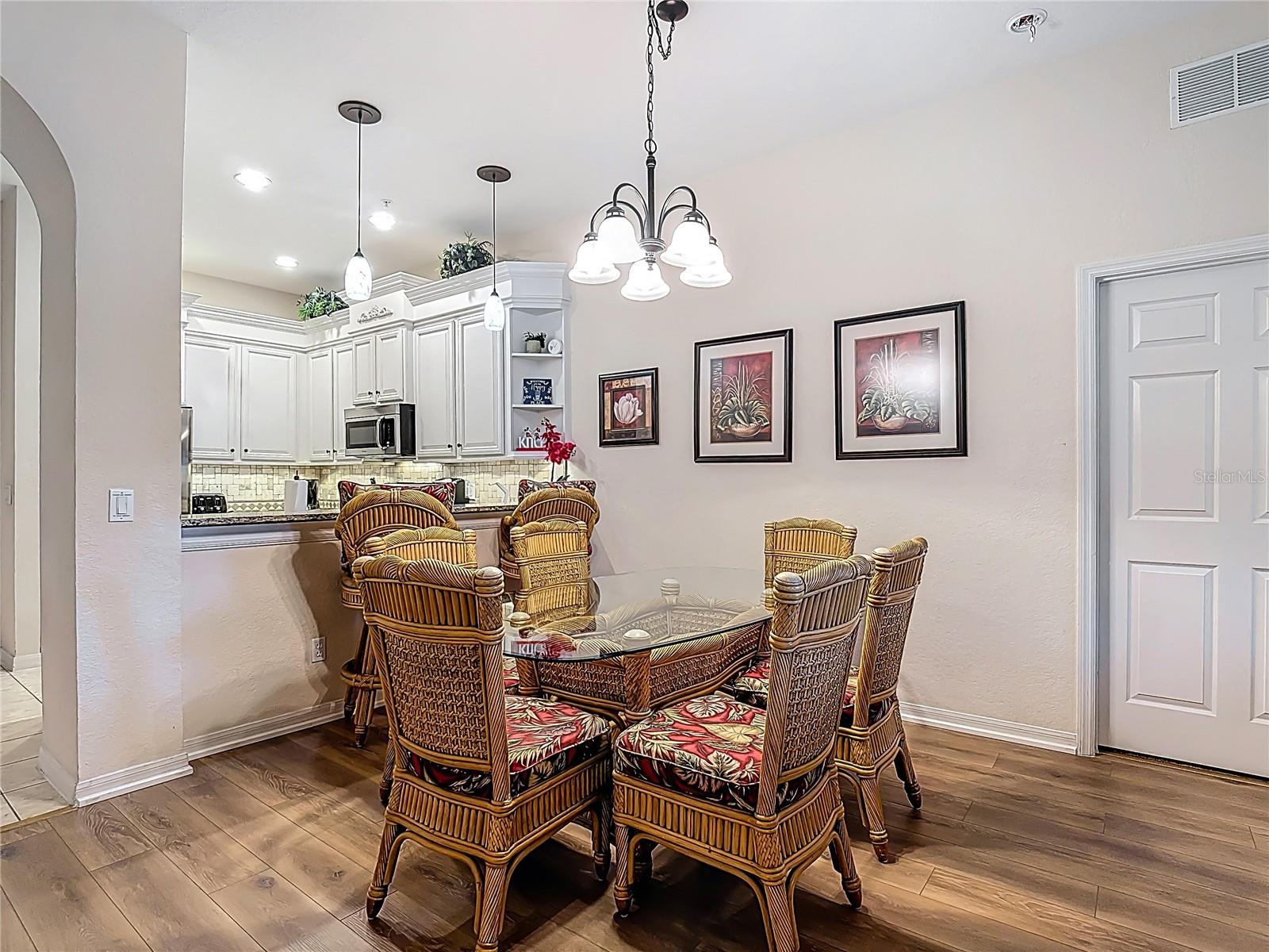 Image 9 of 42 For 206 New Providence  206