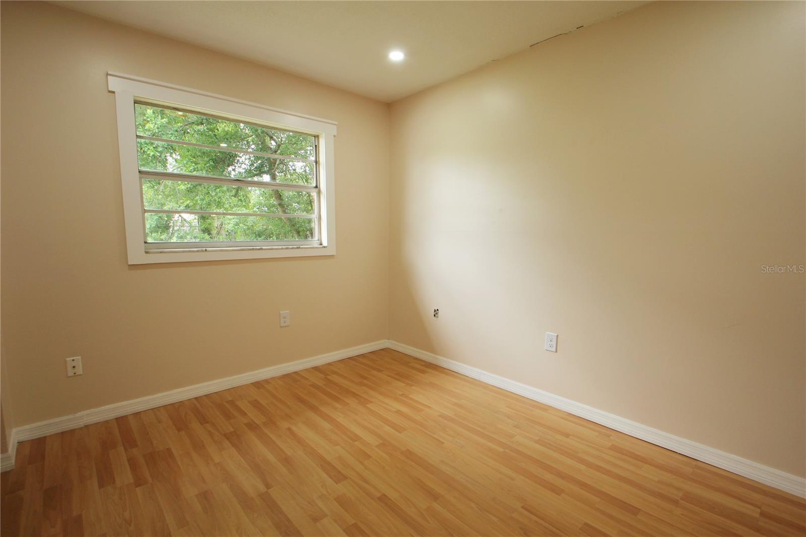 Image 16 of 35 For 609 Balsa Drive