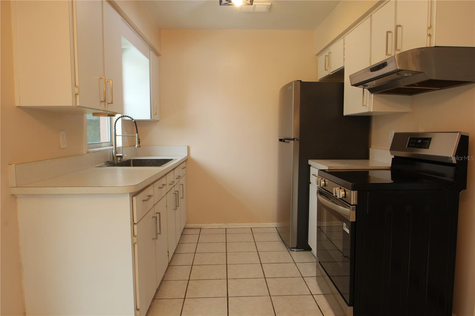 Image 2 of 35 For 609 Balsa Drive