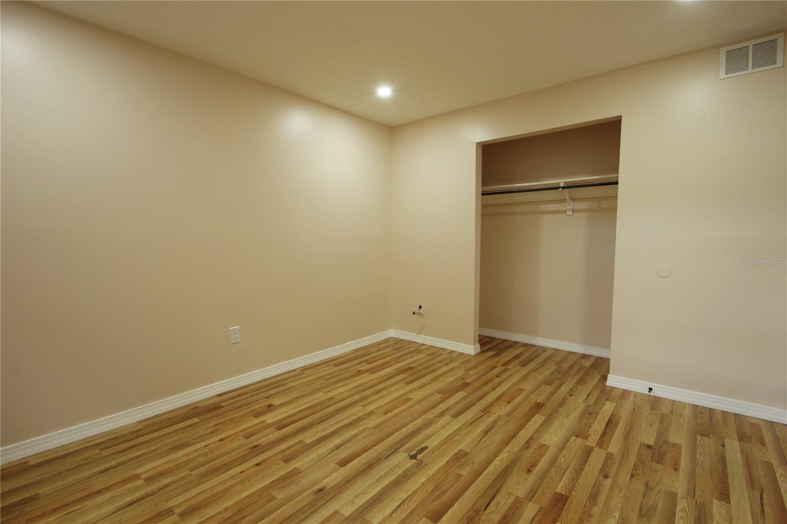 Image 20 of 35 For 609 Balsa Drive