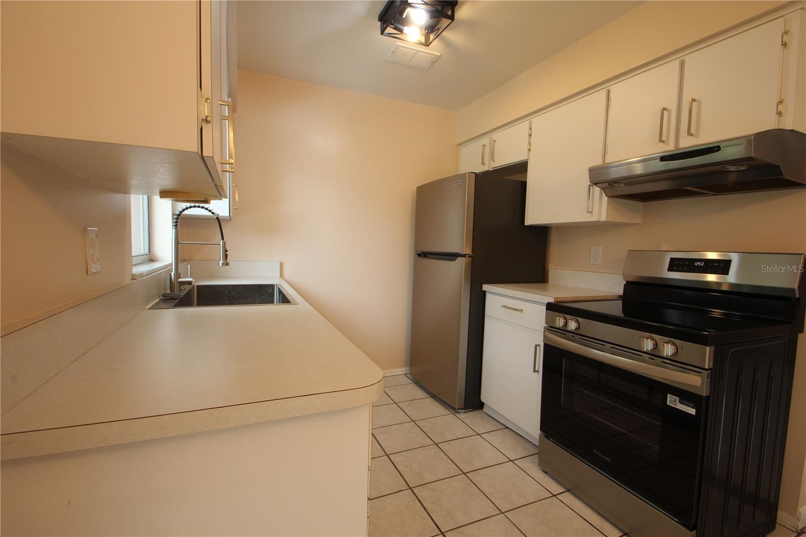 Image 9 of 35 For 609 Balsa Drive
