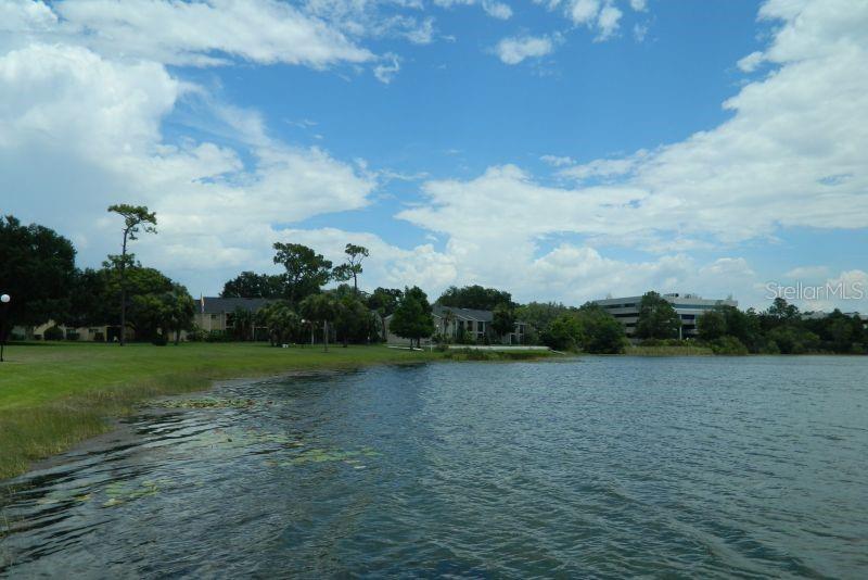 Image 2 of 20 For 922 Lake Destiny Road E