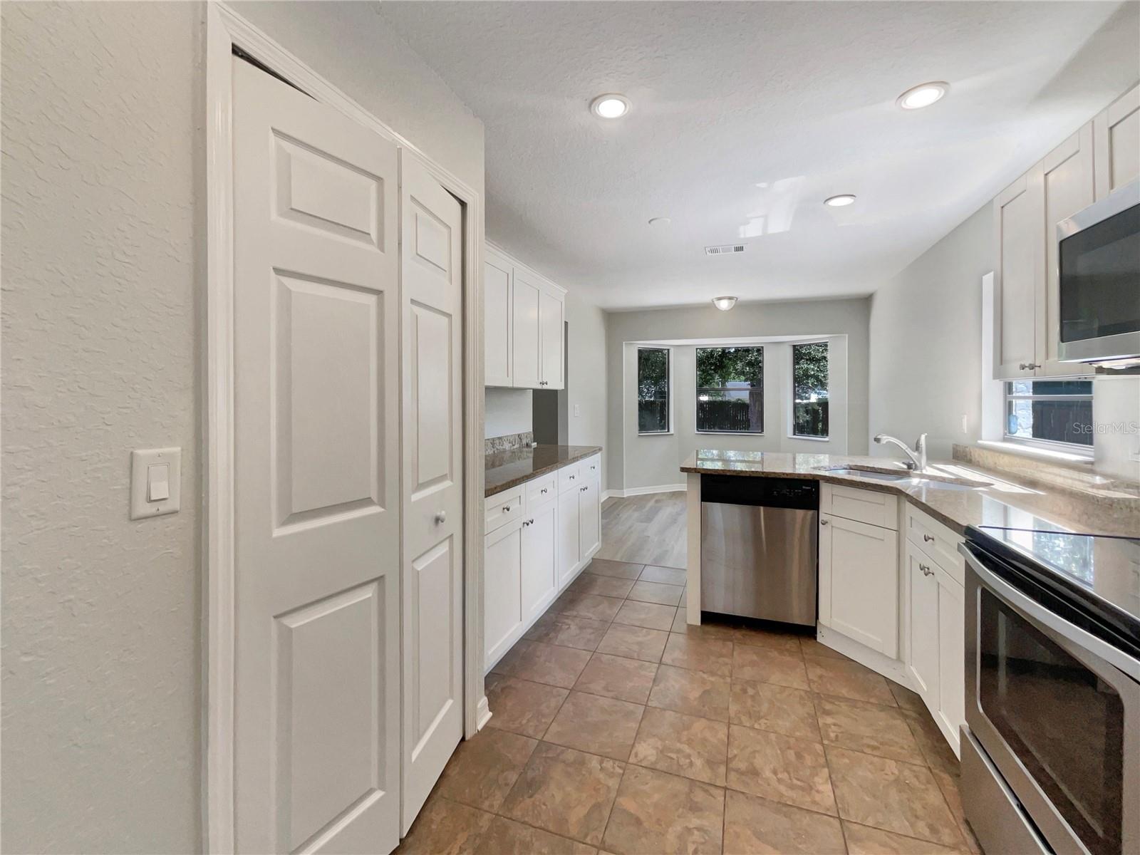 Image 16 of 24 For 5559 Lighthouse Road