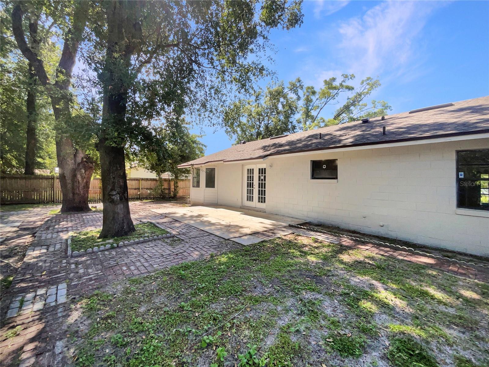 Image 8 of 24 For 5559 Lighthouse Road