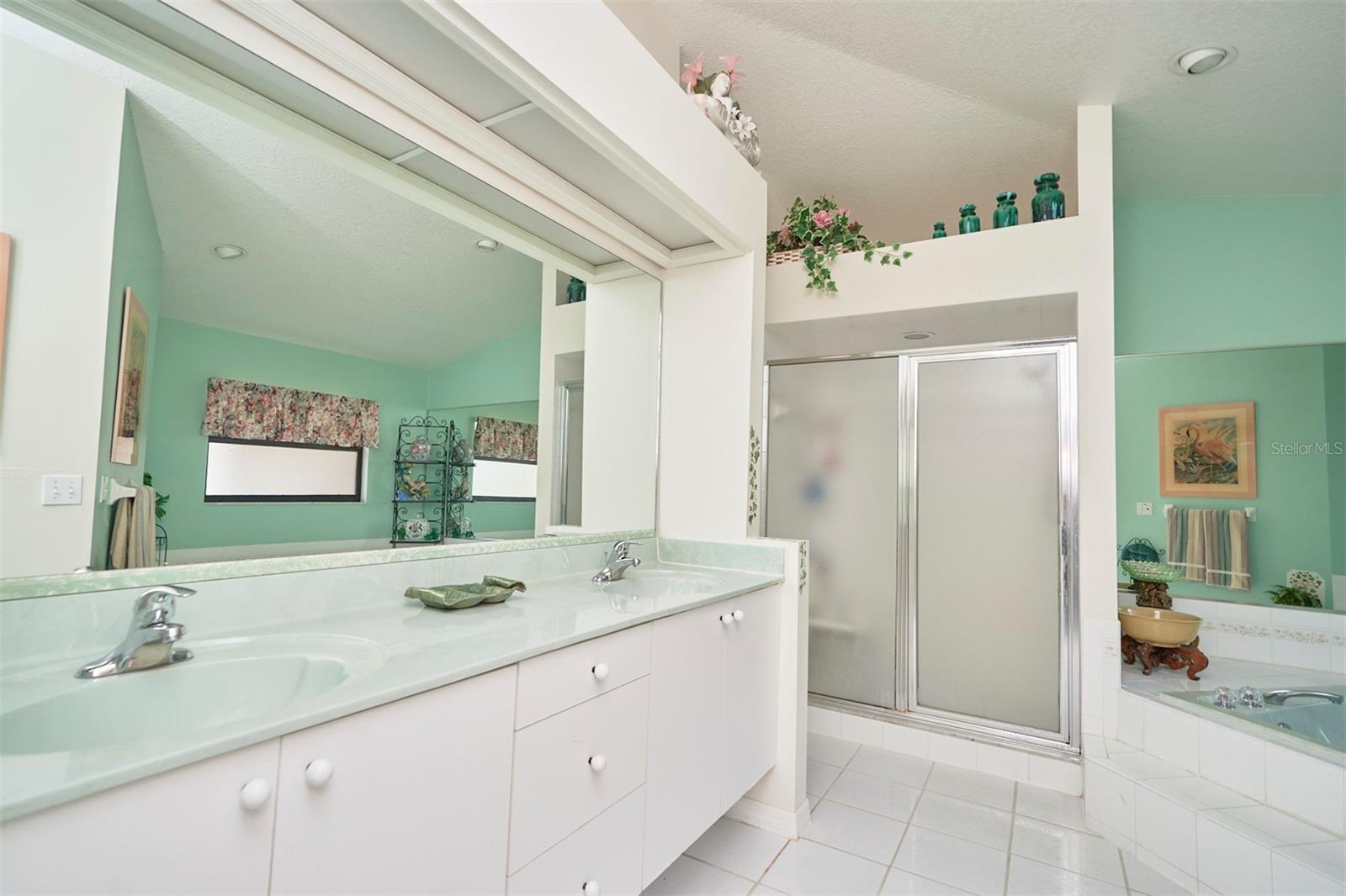 Image 23 of 46 For 672 Altura Drive