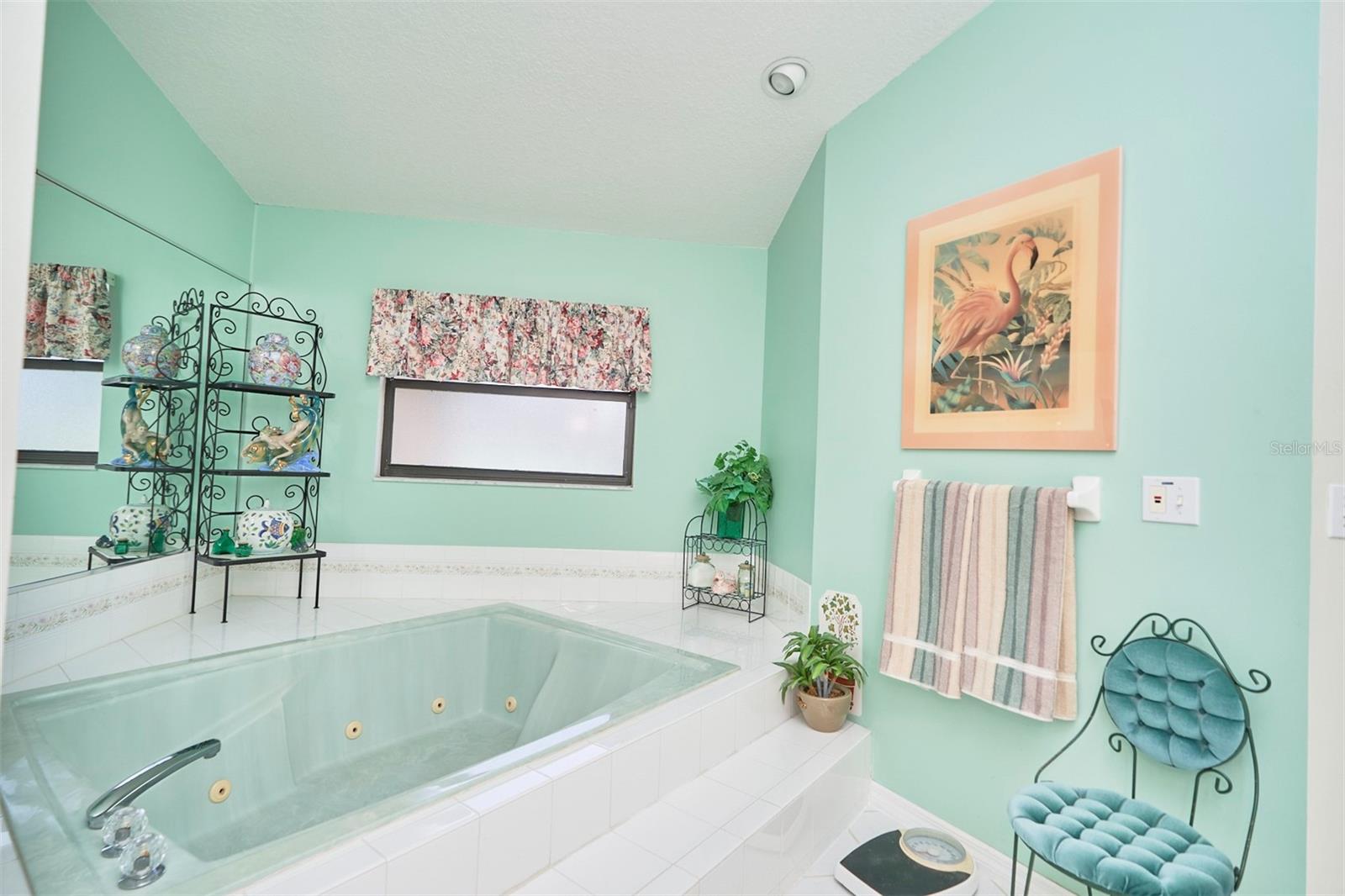 Image 26 of 46 For 672 Altura Drive