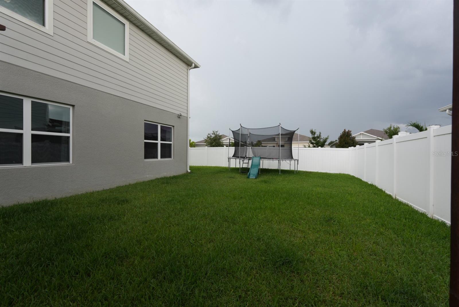 Image 21 of 41 For 4317 Silver Creek Street