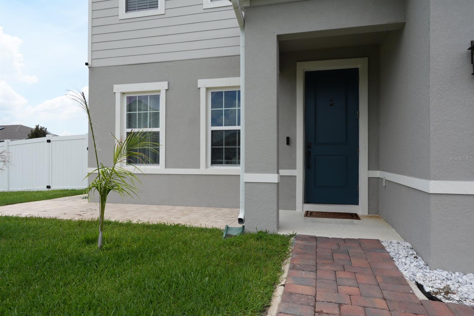 Image 4 of 41 For 4317 Silver Creek Street