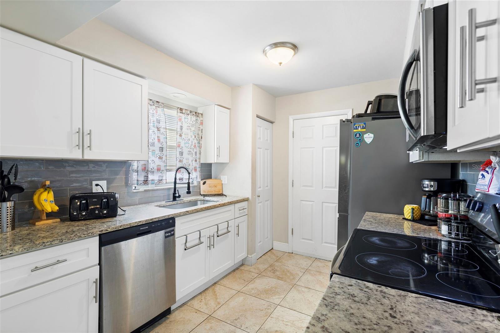 Image 13 of 43 For 1101 Abagail Drive