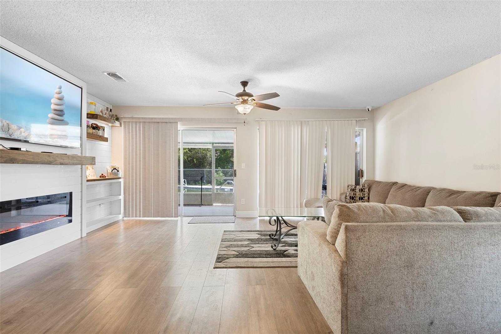 Image 22 of 43 For 1101 Abagail Drive