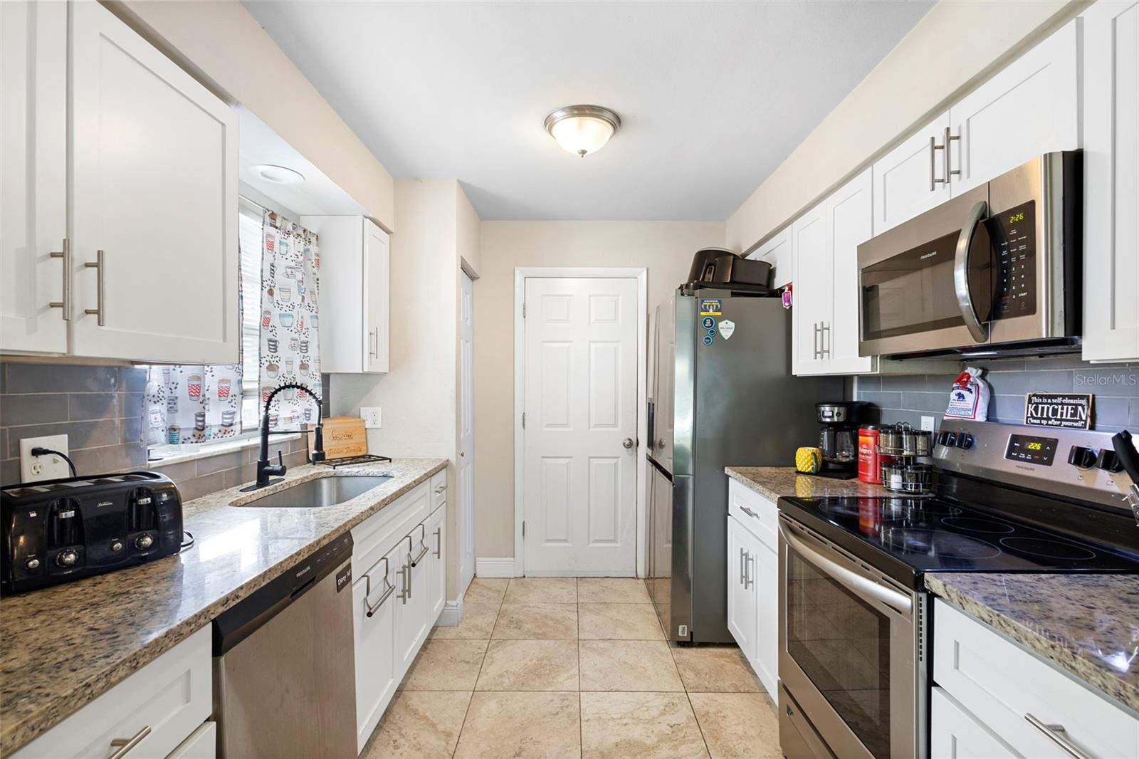 Image 23 of 43 For 1101 Abagail Drive
