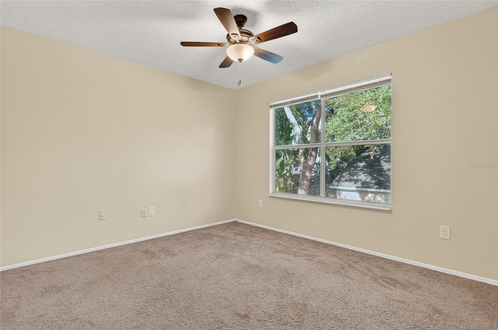 Image 23 of 46 For 1358 Sassafras Avenue