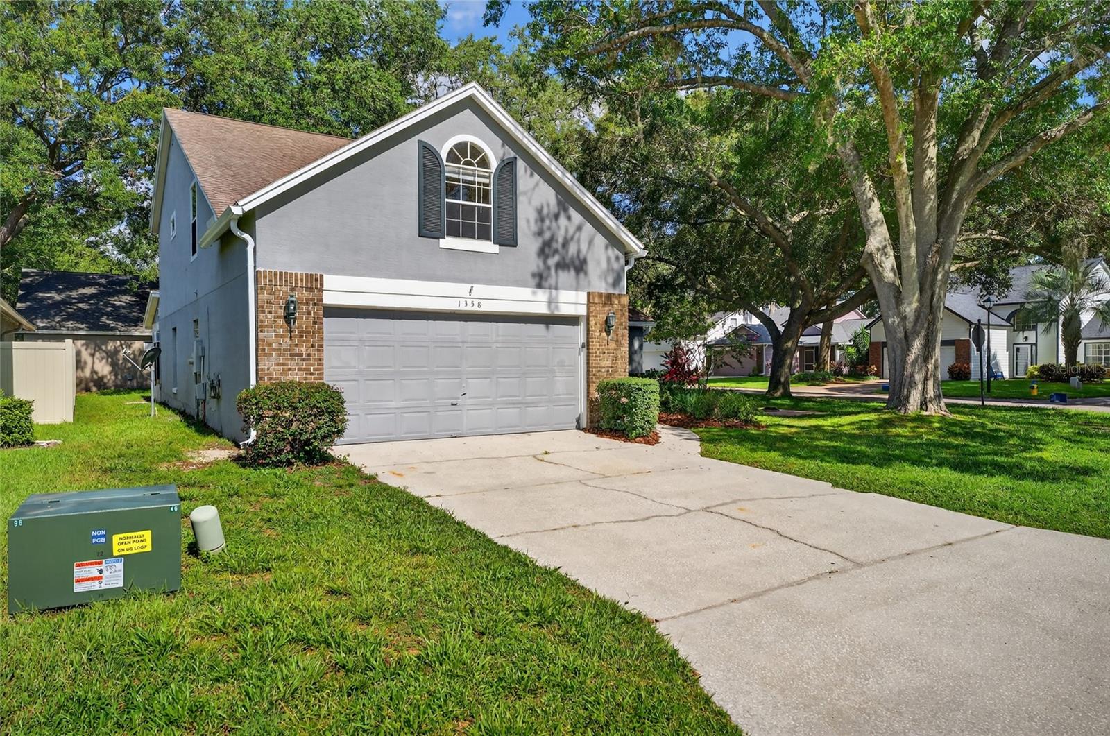 Image 3 of 46 For 1358 Sassafras Avenue
