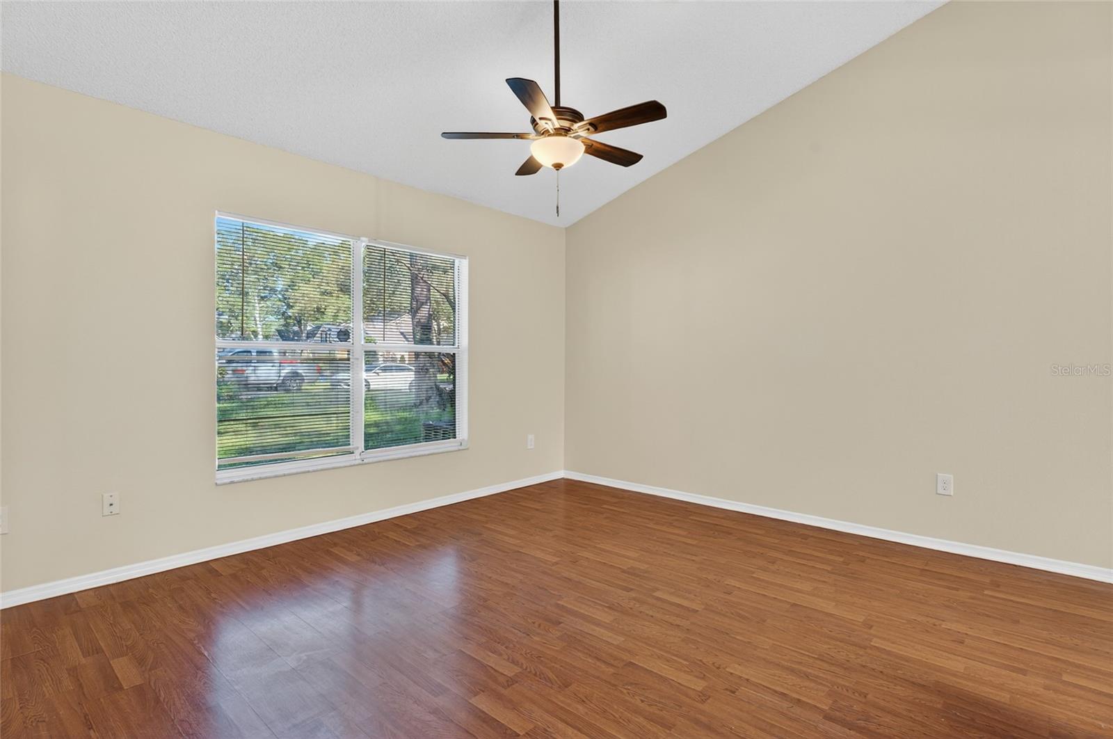 Image 30 of 46 For 1358 Sassafras Avenue