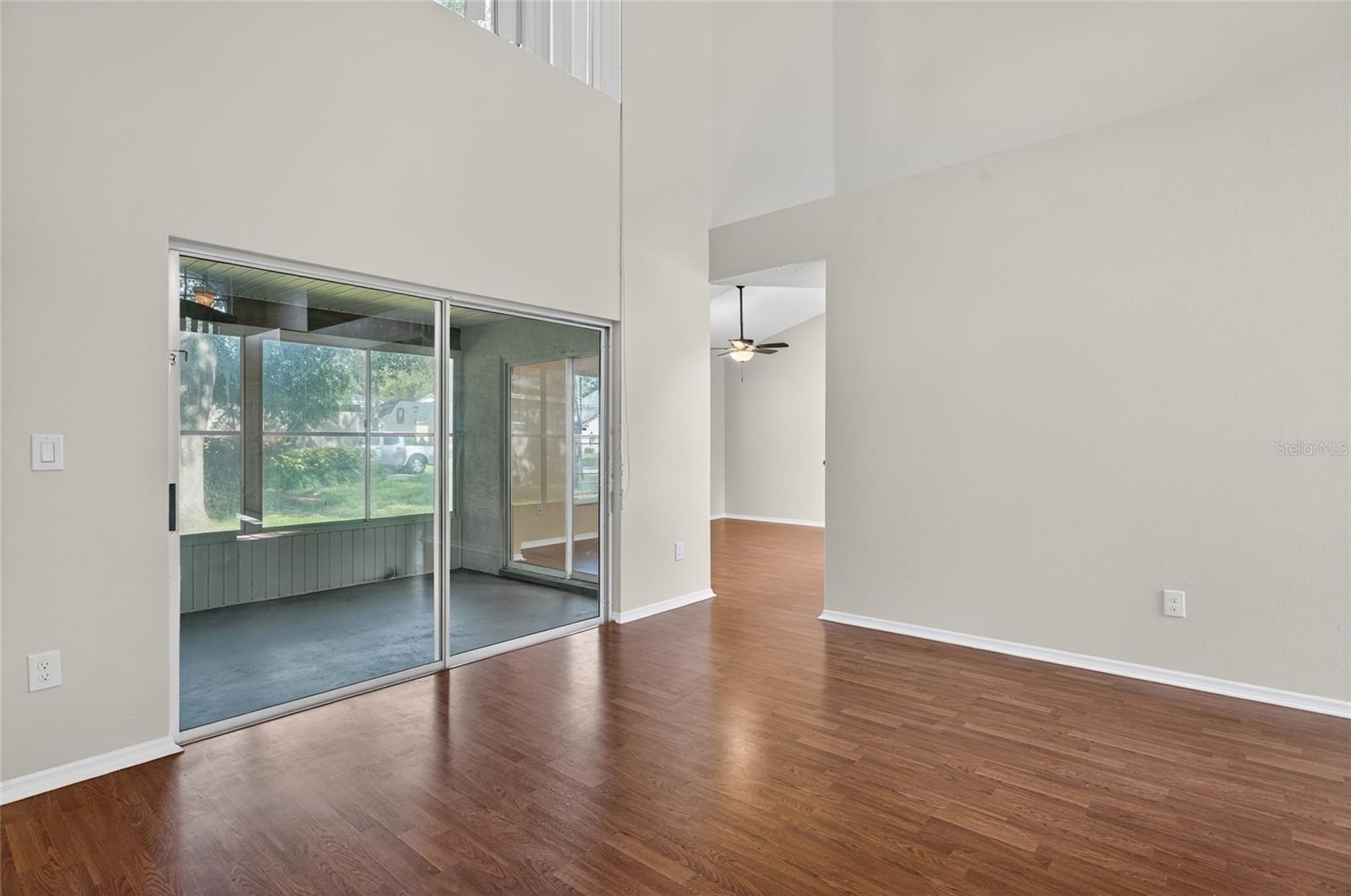 Image 33 of 46 For 1358 Sassafras Avenue