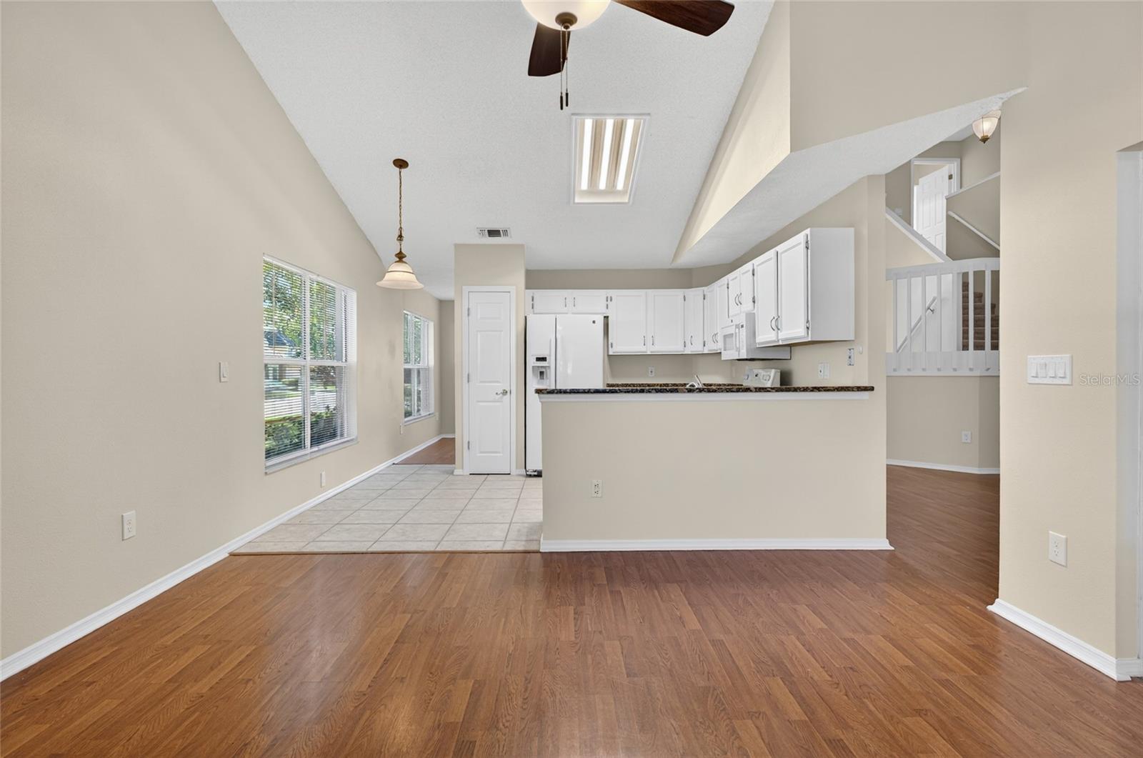 Image 4 of 46 For 1358 Sassafras Avenue