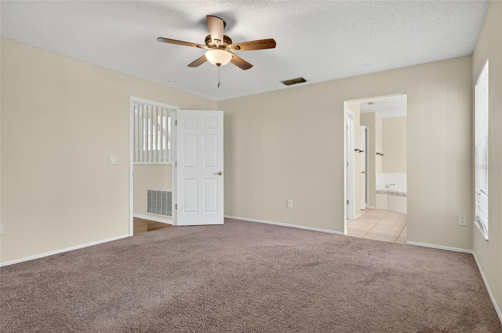 Image 40 of 46 For 1358 Sassafras Avenue