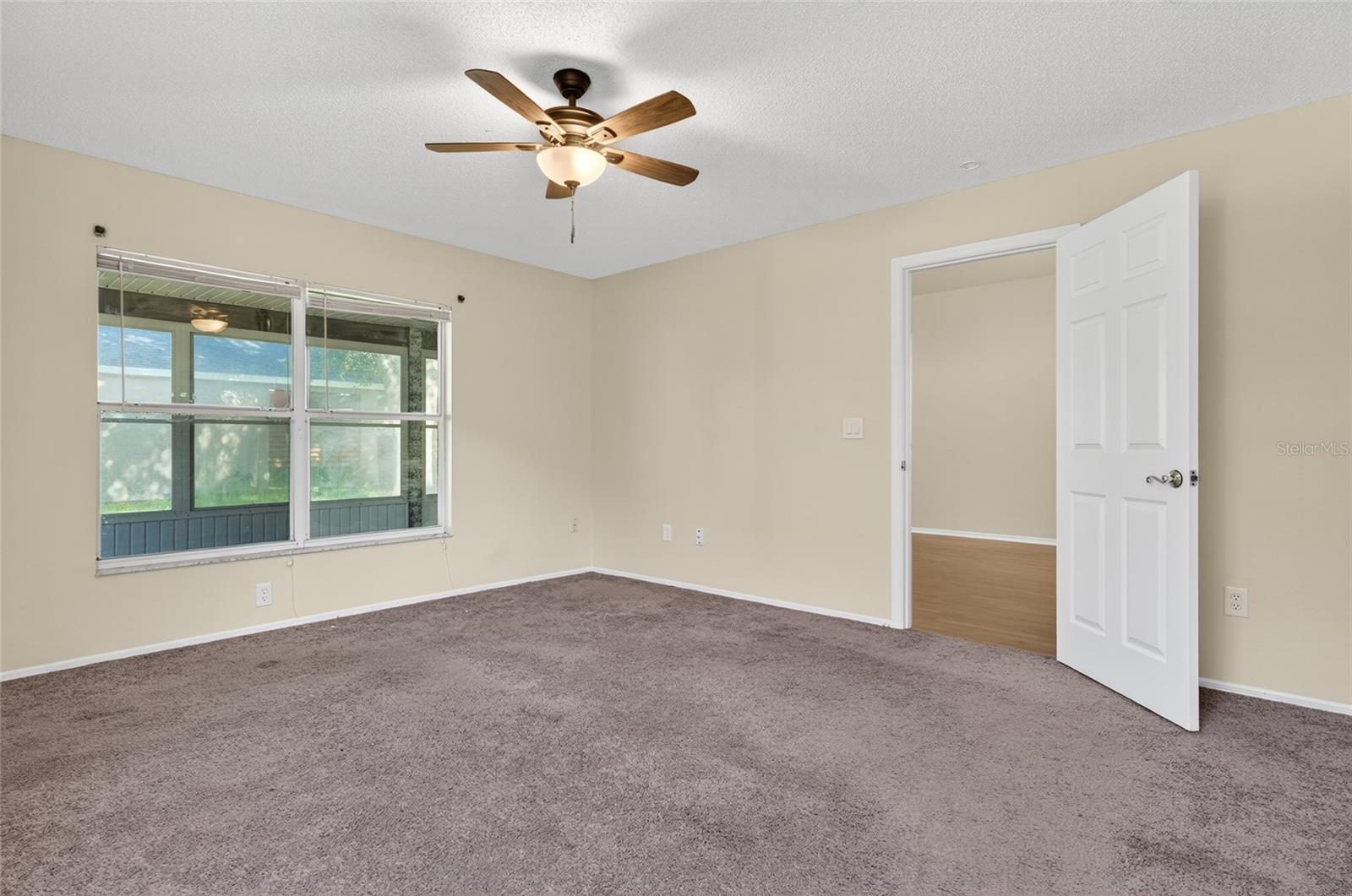 Image 41 of 46 For 1358 Sassafras Avenue
