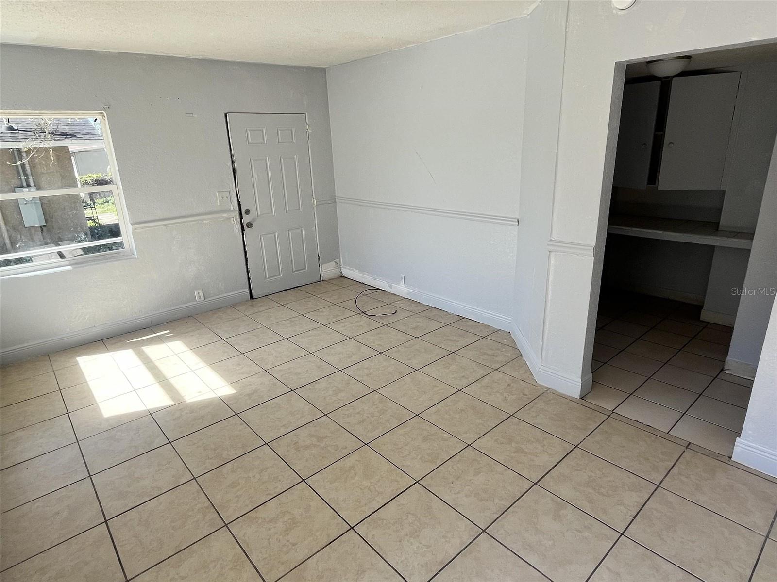 Image 2 of 9 For 1032 18th Street 2