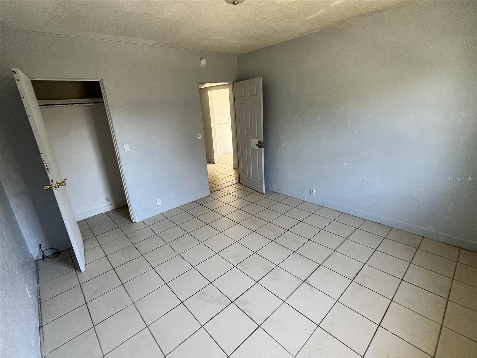 Image 4 of 9 For 1032 18th Street 2
