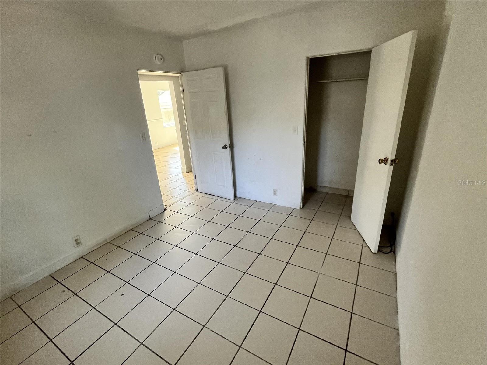 Image 7 of 9 For 1032 18th Street 2