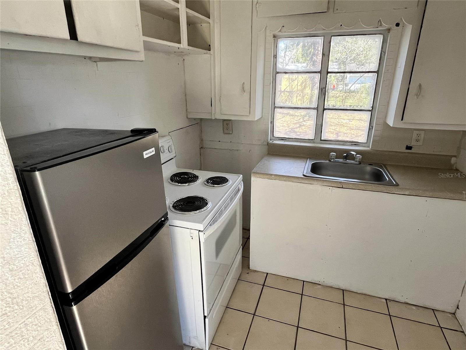 Image 8 of 9 For 1032 18th Street 2