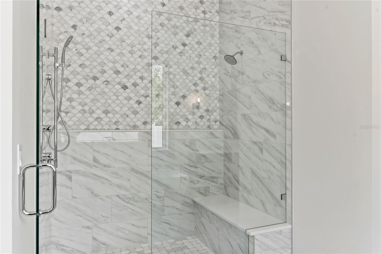 Image 33 of 42 For 910 Golfview Street