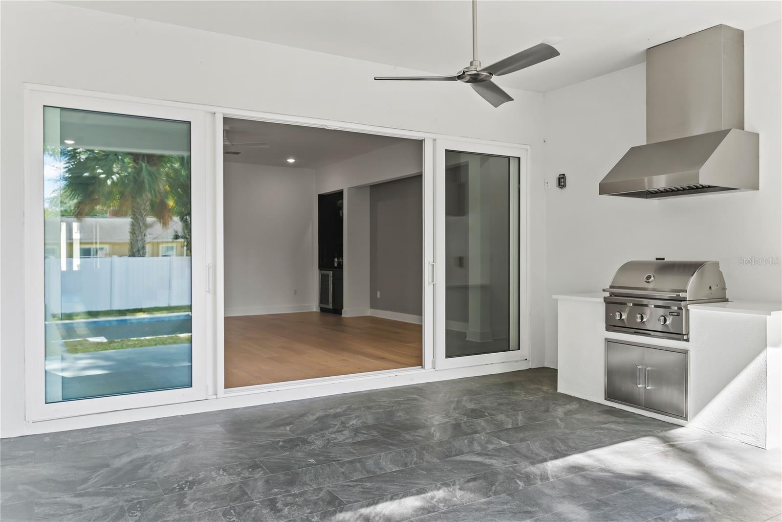 Image 41 of 42 For 910 Golfview Street