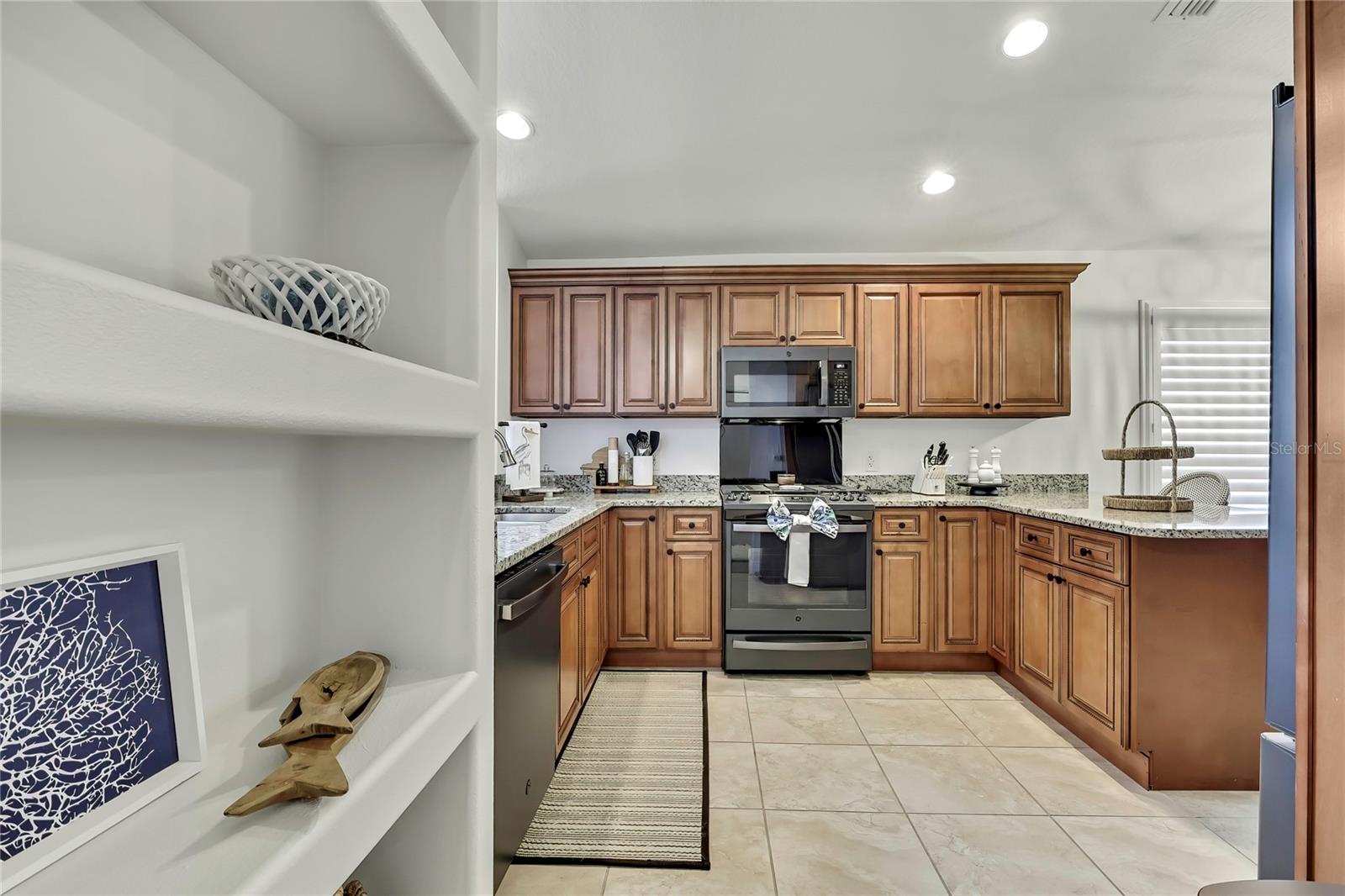 Image 11 of 45 For 11956 Blue Bayou Court 351
