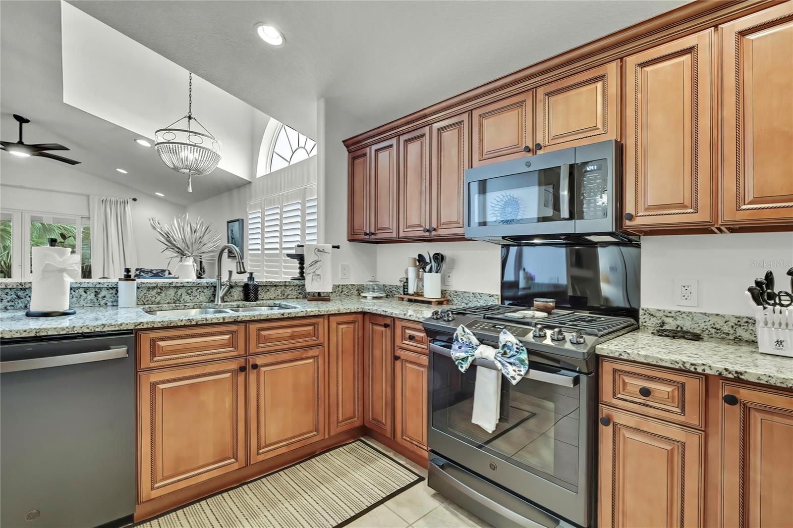 Image 13 of 45 For 11956 Blue Bayou Court 351