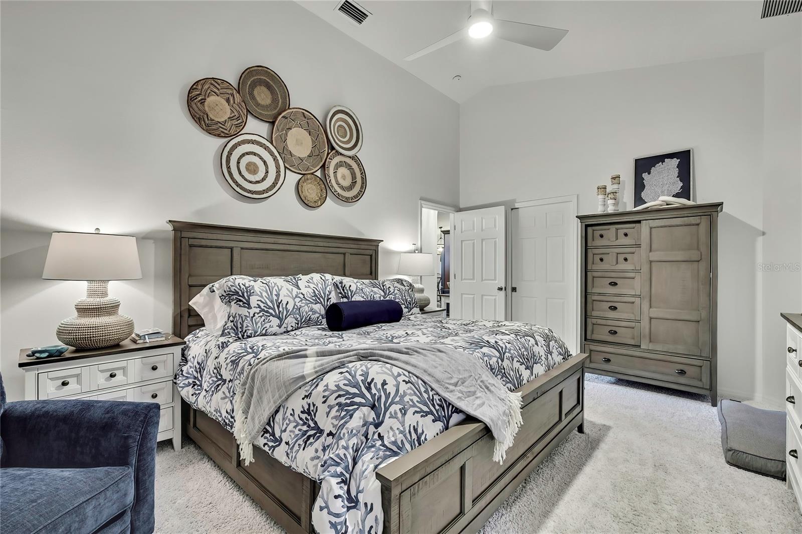 Image 21 of 45 For 11956 Blue Bayou Court 351