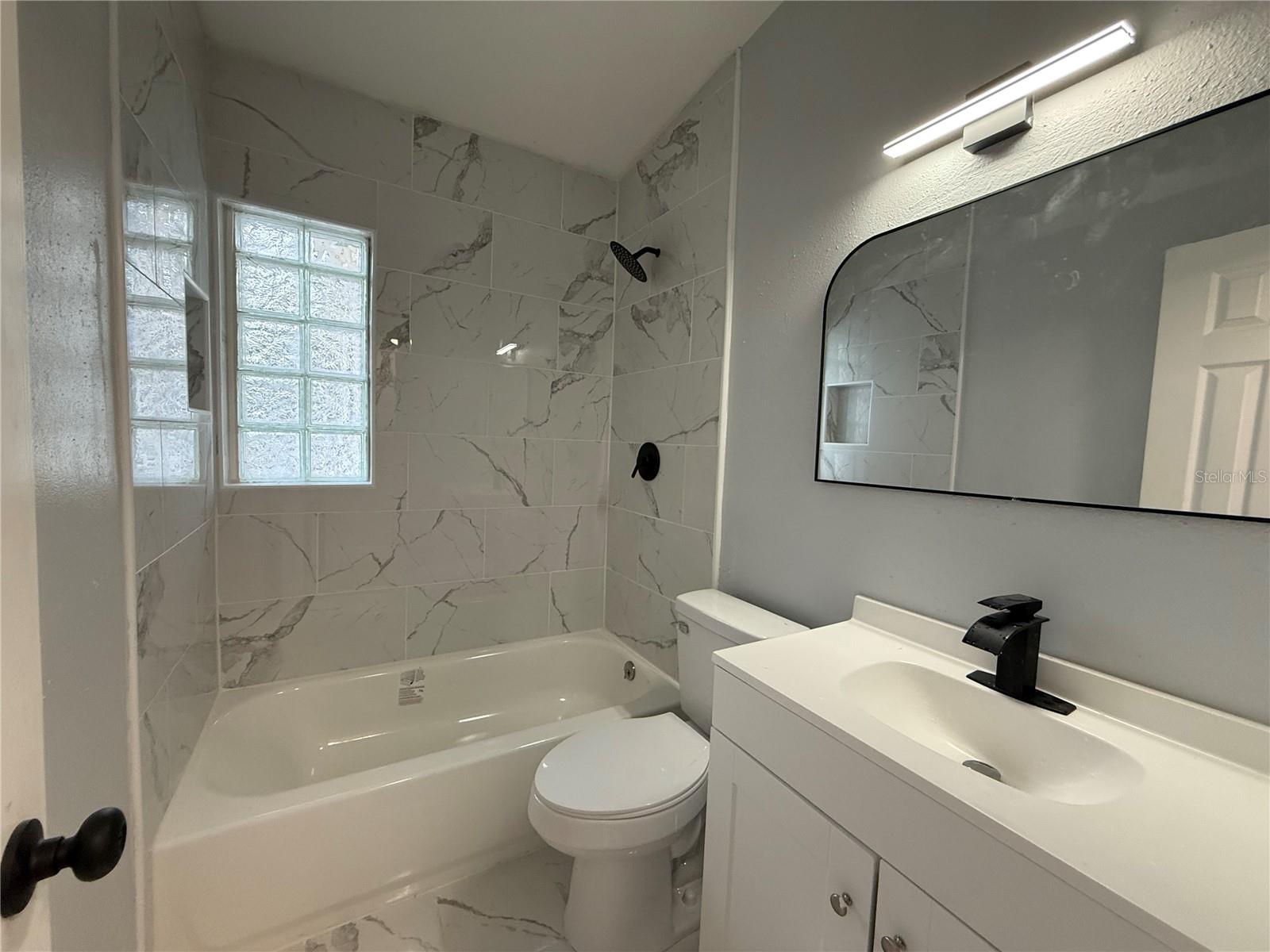 Image 13 of 22 For 907 Kimball Drive