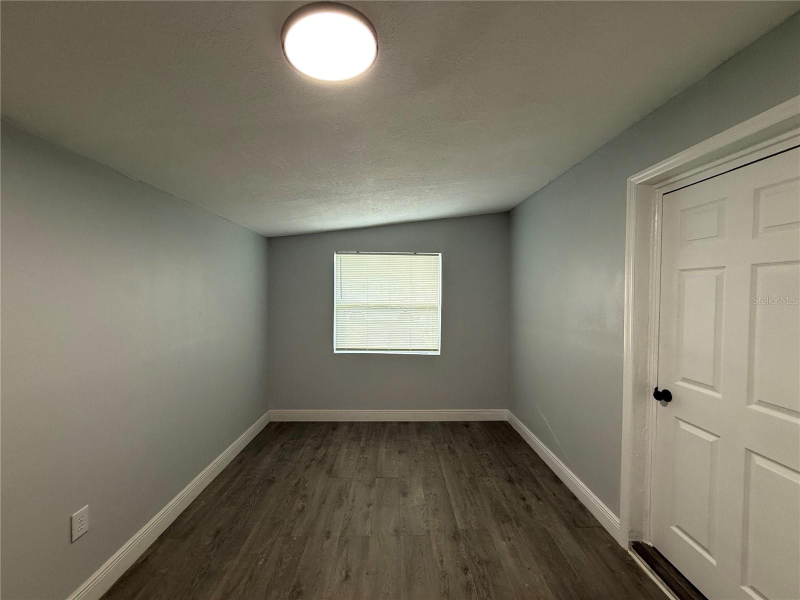 Image 16 of 22 For 907 Kimball Drive