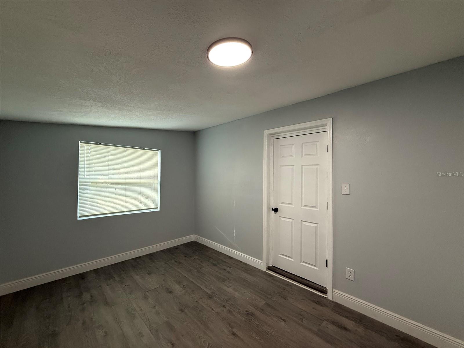 Image 17 of 22 For 907 Kimball Drive