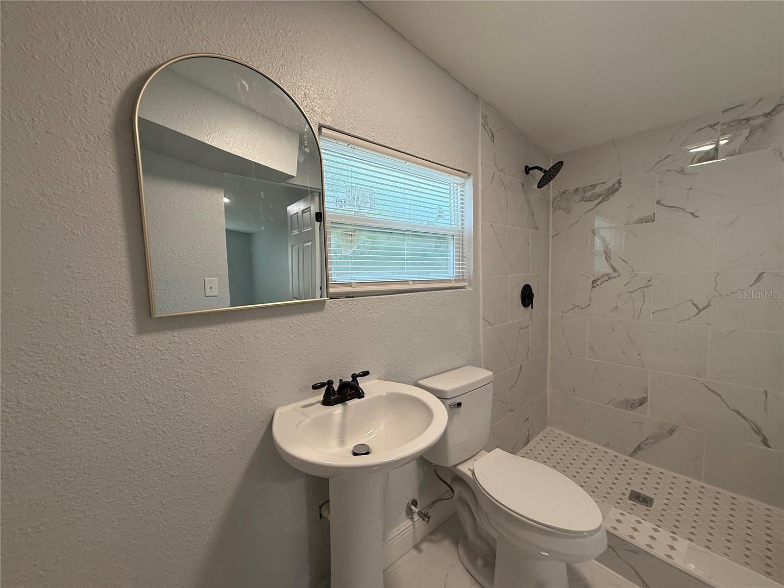Image 18 of 22 For 907 Kimball Drive