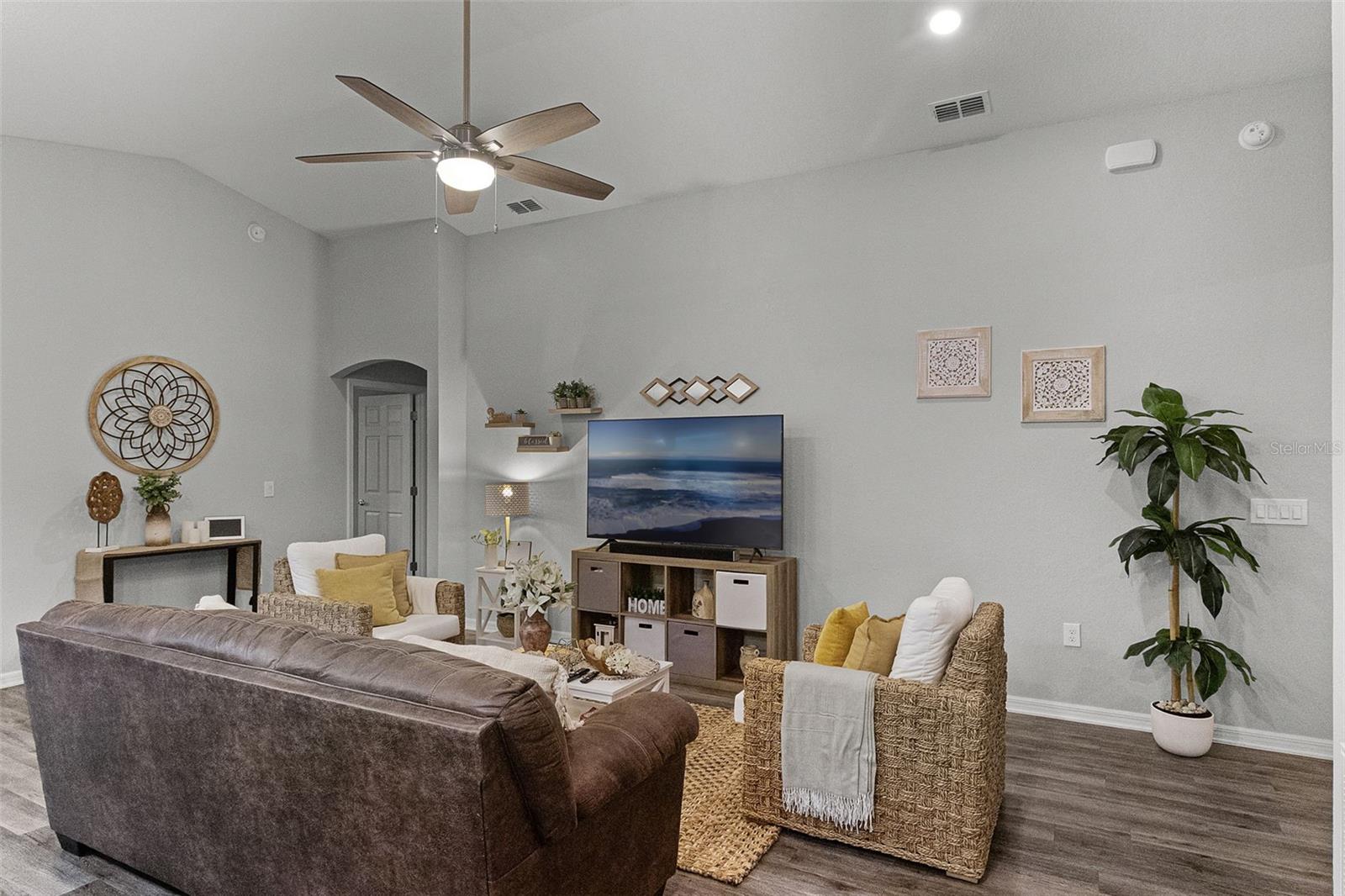 Image 6 of 28 For 475 Monticelli Drive