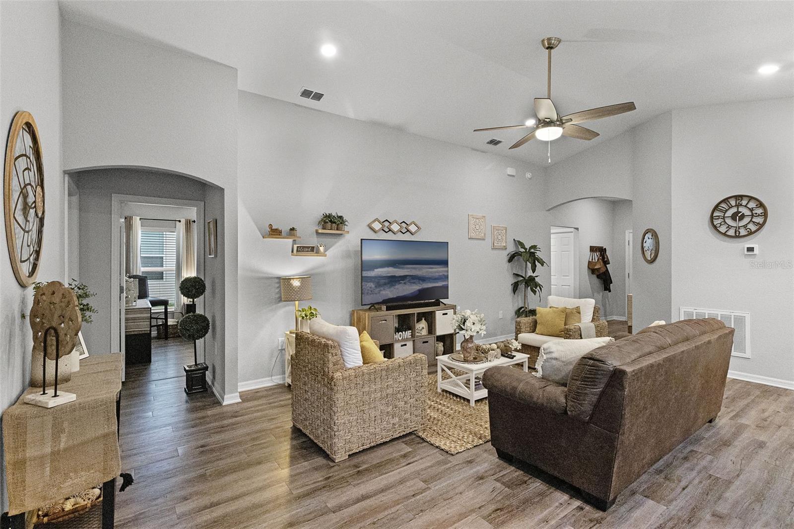 Image 8 of 28 For 475 Monticelli Drive