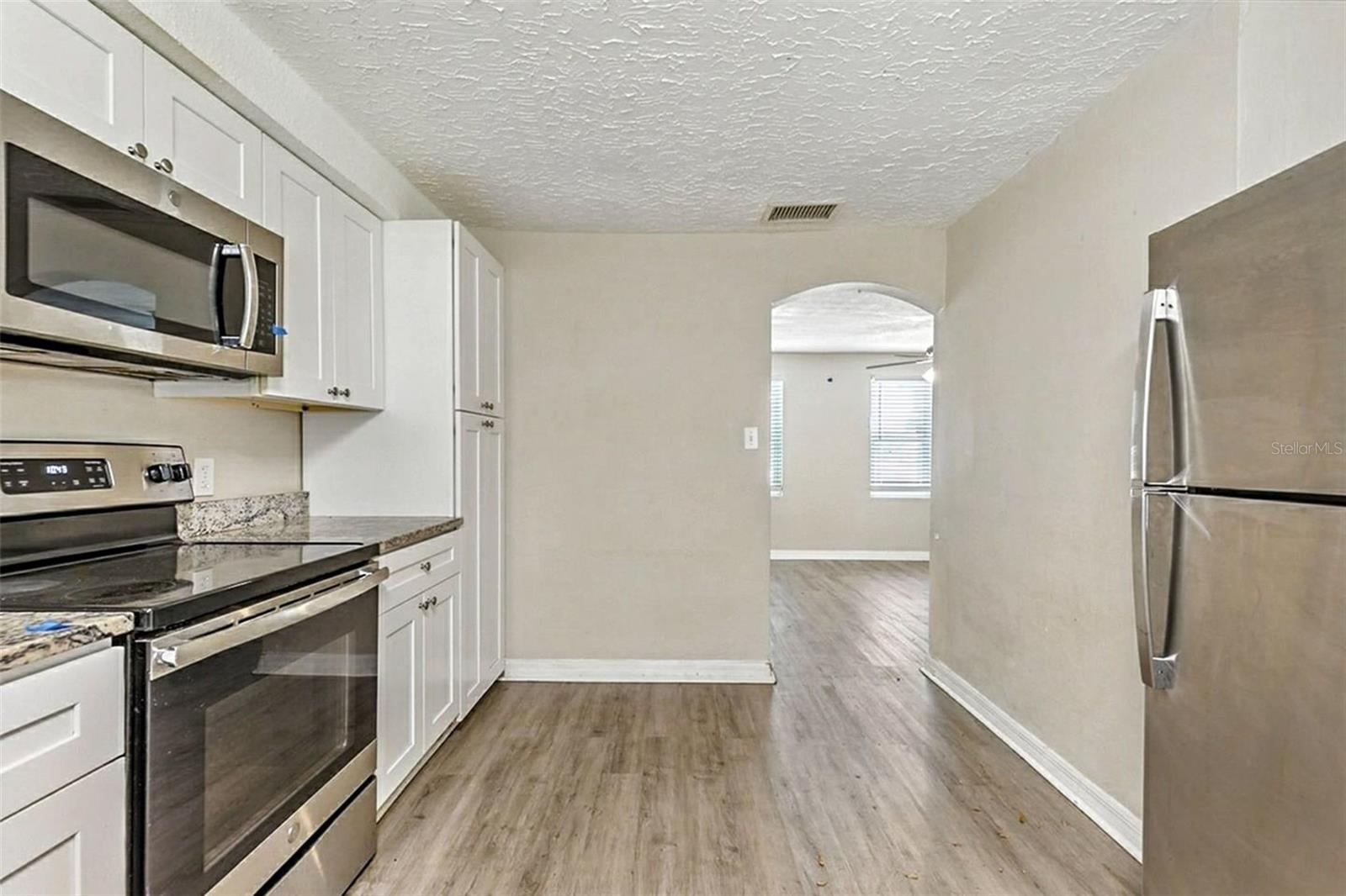 Image 10 of 37 For 6005 30th Street