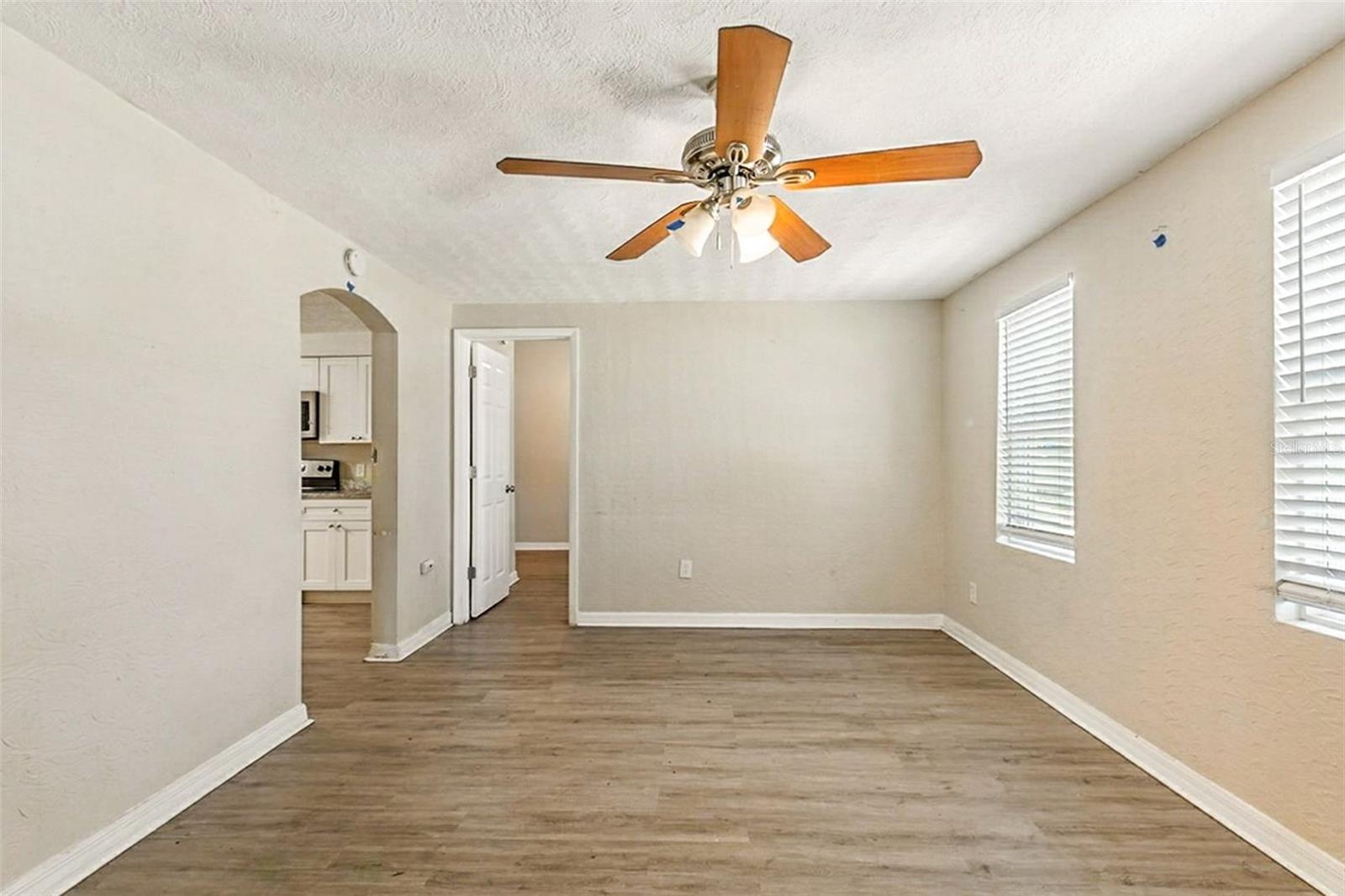 Image 6 of 37 For 6005 30th Street