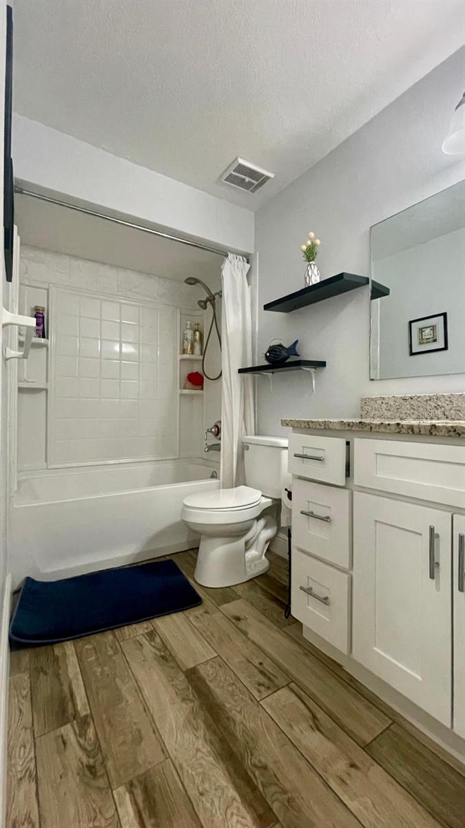 Image 39 of 47 For 1044 Nin Street