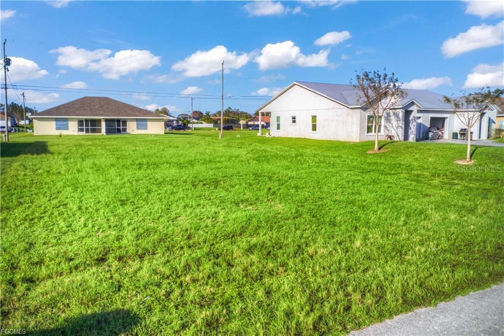 Image 11 of 12 For 833 15th Lane