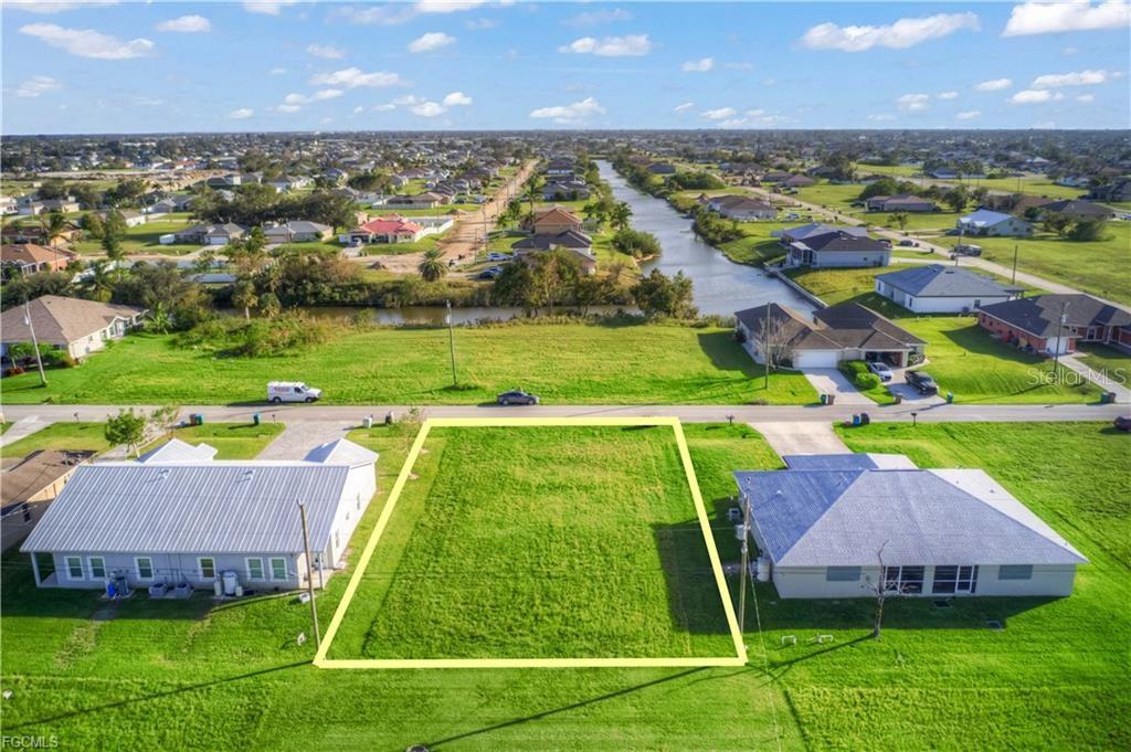 Image 2 of 12 For 833 15th Lane