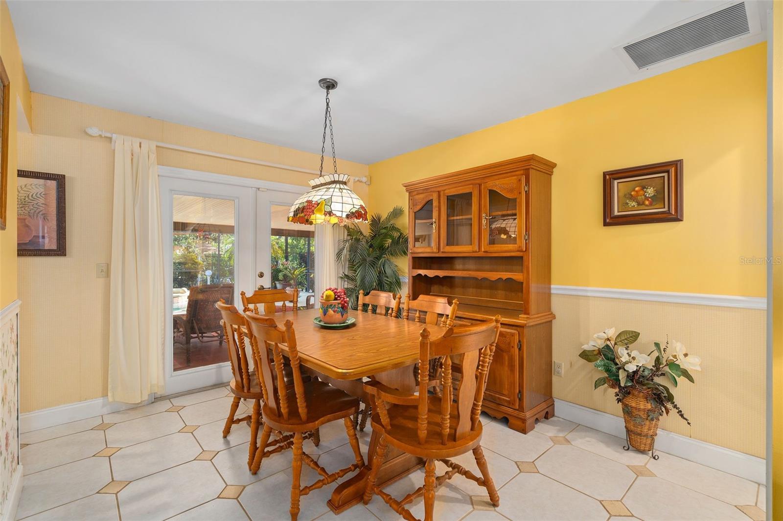 Image 10 of 71 For 9017 Littleton Court