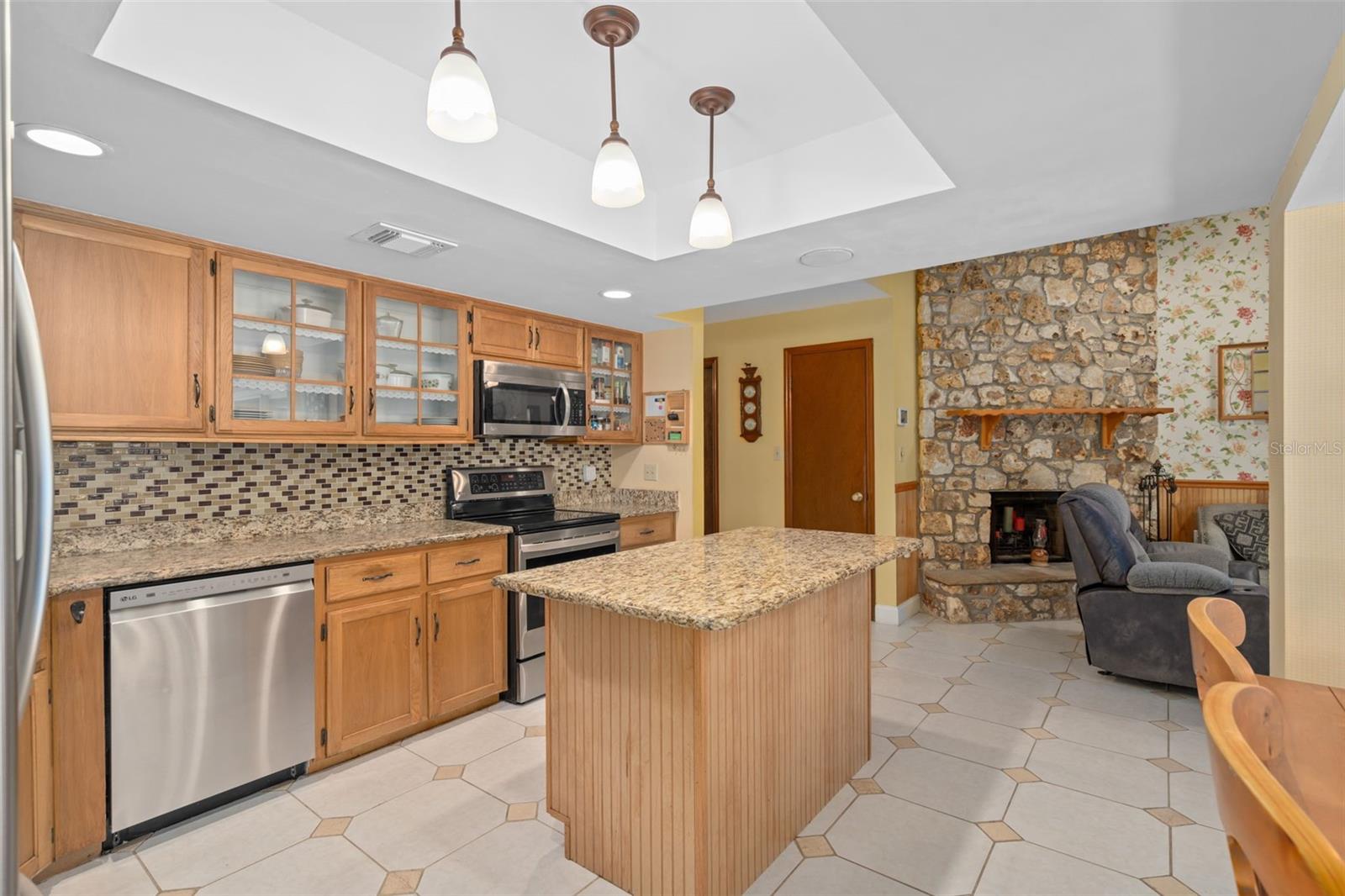 Image 12 of 71 For 9017 Littleton Court