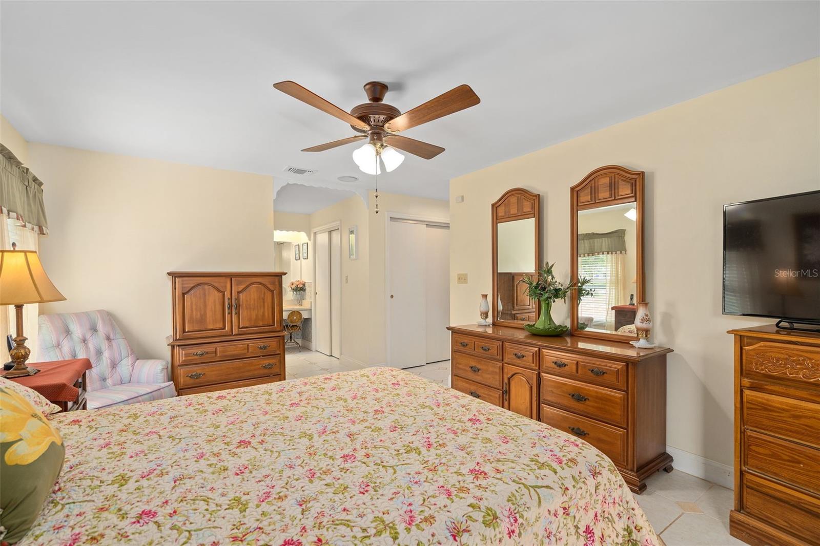 Image 21 of 71 For 9017 Littleton Court