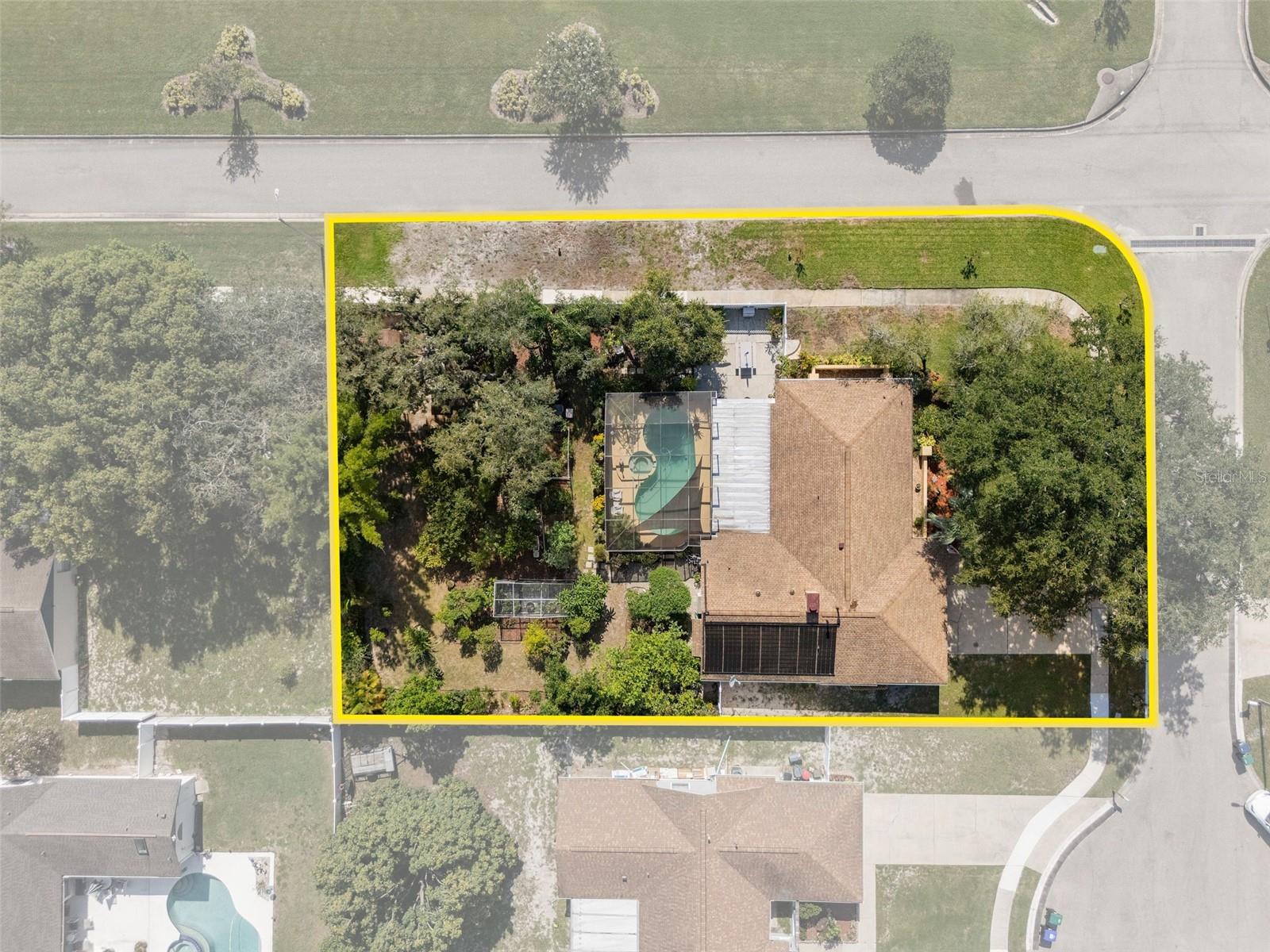 Image 4 of 71 For 9017 Littleton Court