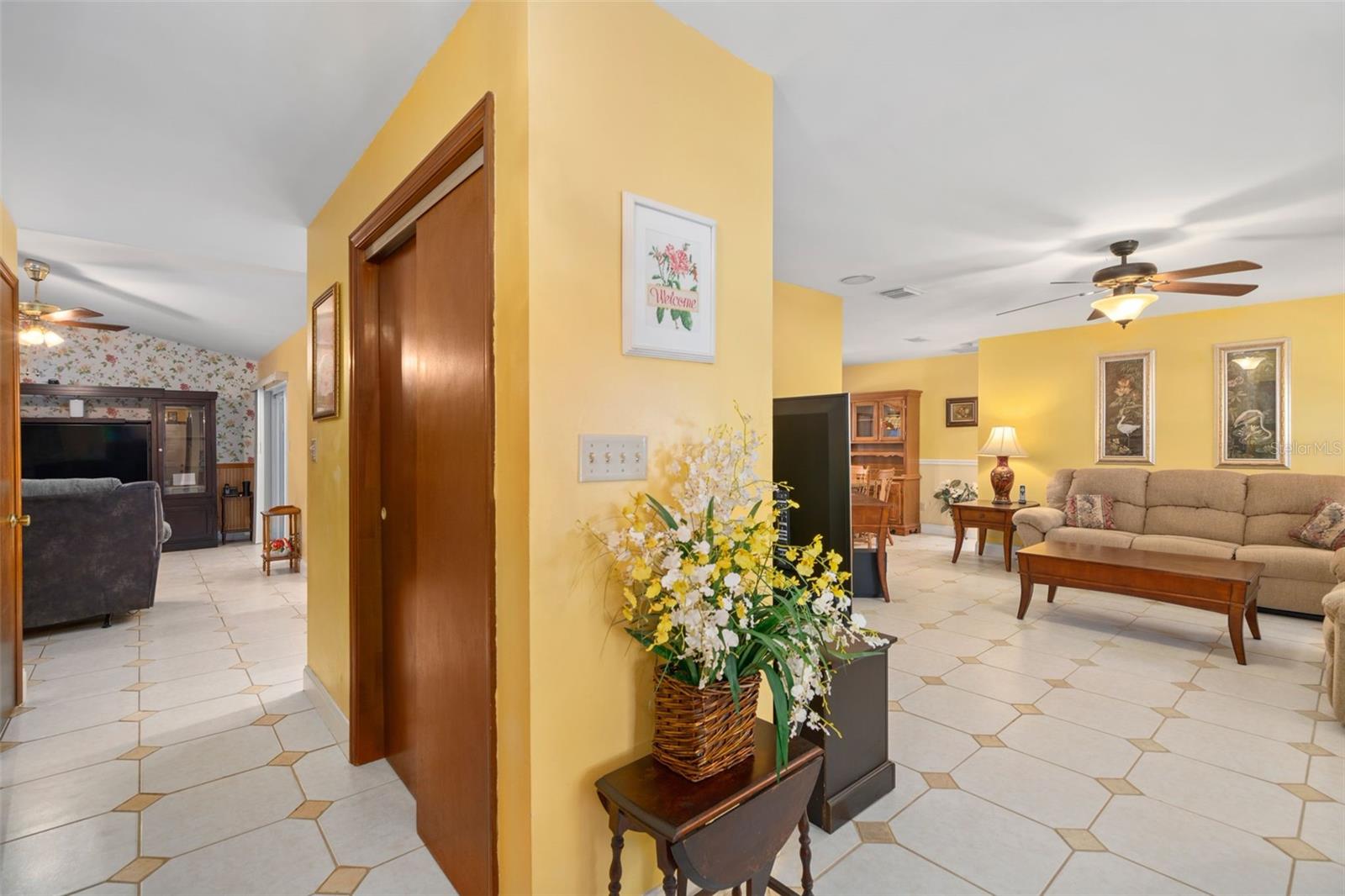 Image 6 of 71 For 9017 Littleton Court